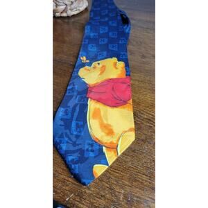 Disney Winnie the Pooh Blue & Bumble Bee Vintage Men's Neck Tie Never Worn